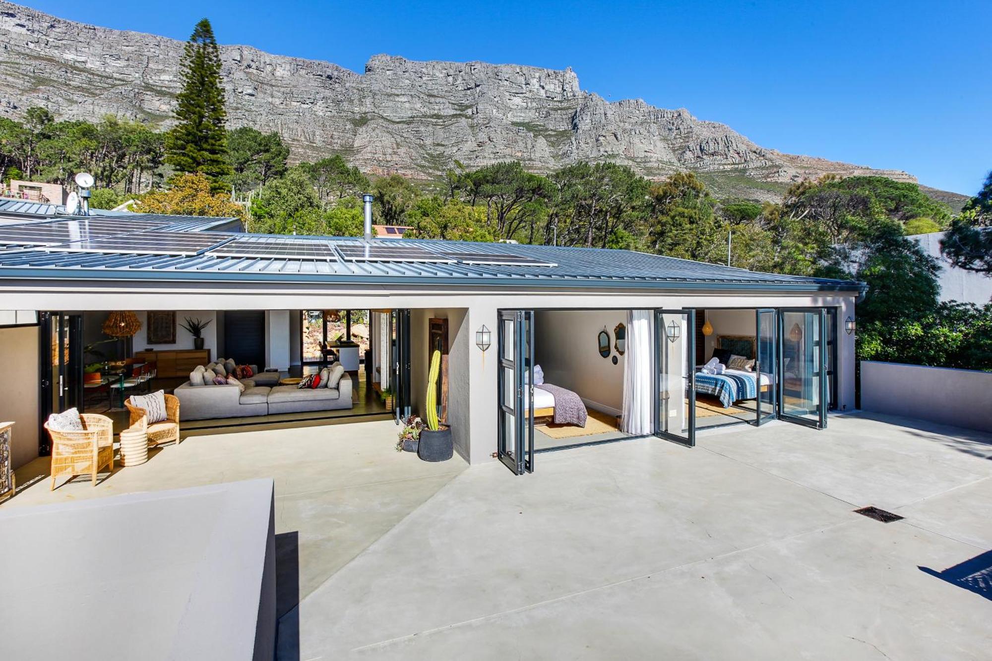 Solar-Powered Mountain Retreat With Natural Pool 케이프타운 외부 사진