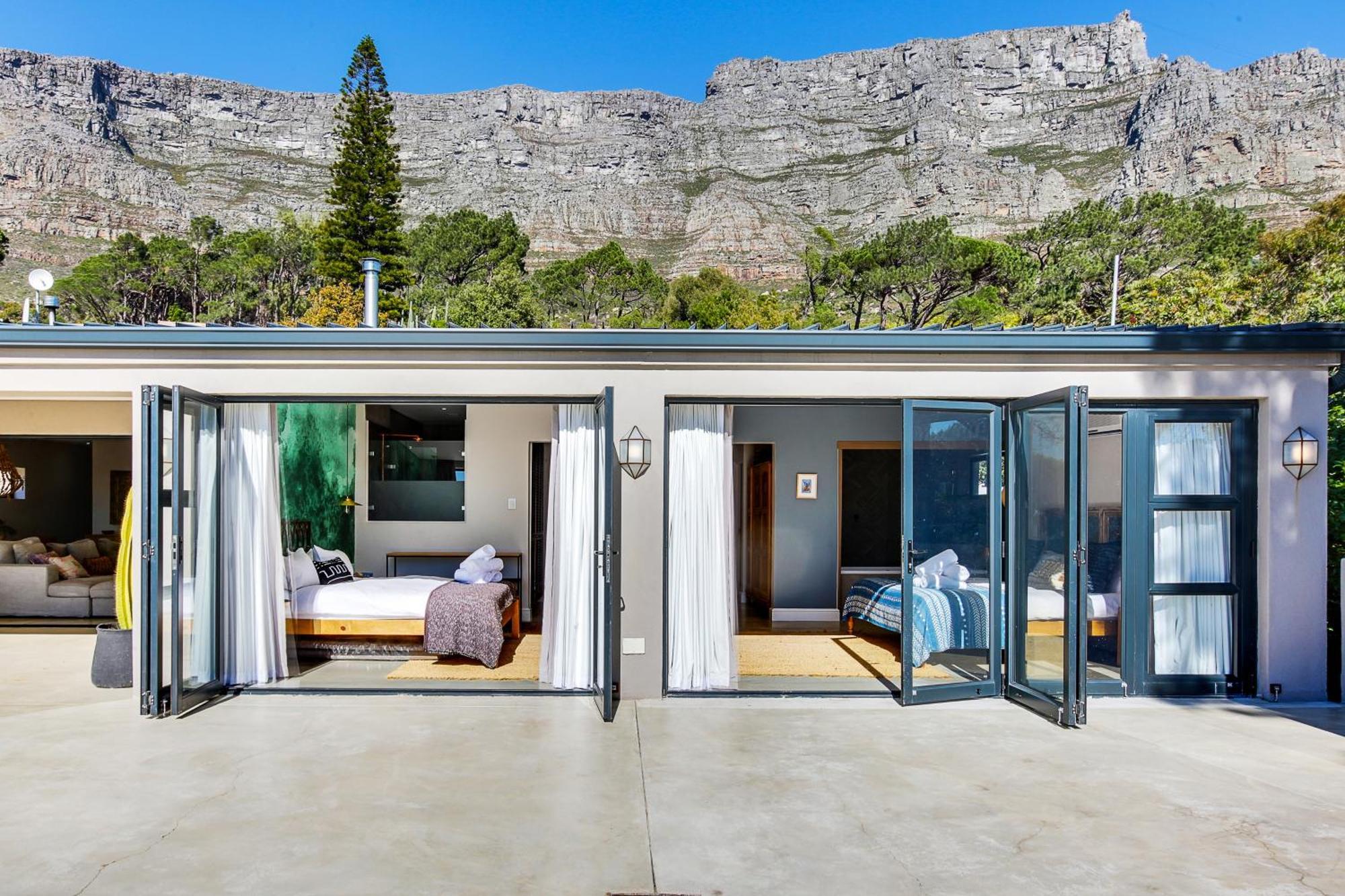 Solar-Powered Mountain Retreat With Natural Pool 케이프타운 외부 사진